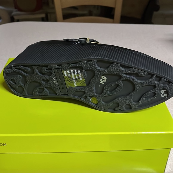 Gianni Bini New black leather & hair calf pointed toe platforms with side buckle - Picture 6 of 6